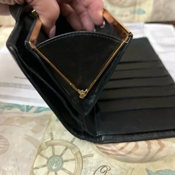 Chanel Black Caviar CC Bifold Wallet - Picture 13 of 16